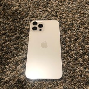 UNLOCKED Apple iPhone 12 pro max LIKE NEW